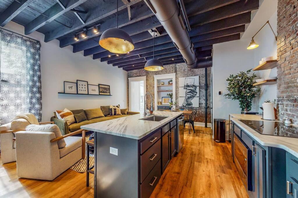 Luxury 8 Bed/4 Ba Nulu Home Private Yard/Parking لويفيل المظهر الخارجي الصورة