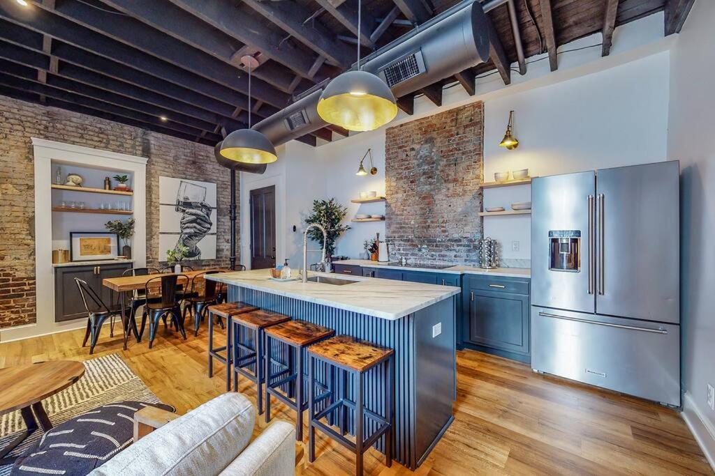 Luxury 8 Bed/4 Ba Nulu Home Private Yard/Parking لويفيل المظهر الخارجي الصورة