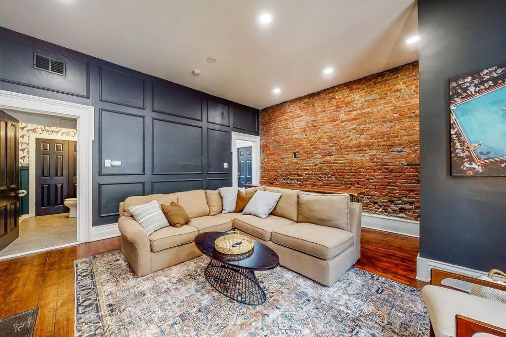 Luxury 8 Bed/4 Ba Nulu Home Private Yard/Parking لويفيل المظهر الخارجي الصورة