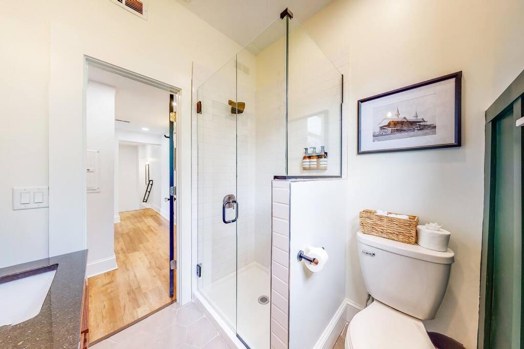 Luxury 8 Bed/4 Ba Nulu Home Private Yard/Parking لويفيل المظهر الخارجي الصورة
