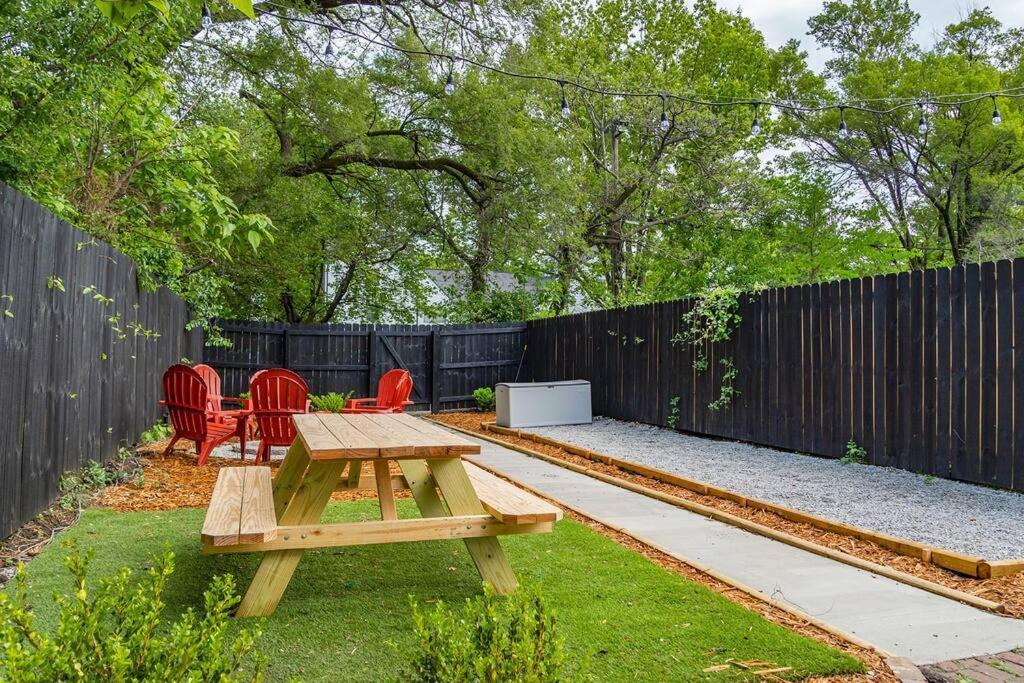 Luxury 8 Bed/4 Ba Nulu Home Private Yard/Parking لويفيل المظهر الخارجي الصورة