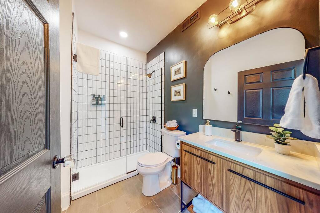 Luxury 8 Bed/4 Ba Nulu Home Private Yard/Parking لويفيل المظهر الخارجي الصورة