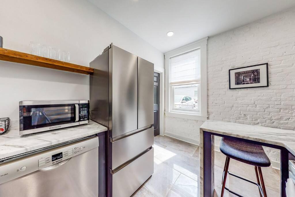 Luxury 8 Bed/4 Ba Nulu Home Private Yard/Parking لويفيل المظهر الخارجي الصورة