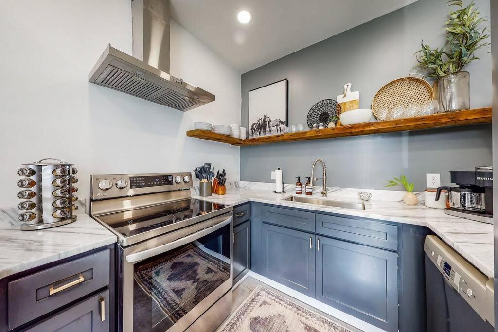 Luxury 8 Bed/4 Ba Nulu Home Private Yard/Parking لويفيل المظهر الخارجي الصورة